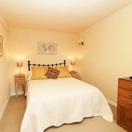 Chimneys, Apartman Whitby
